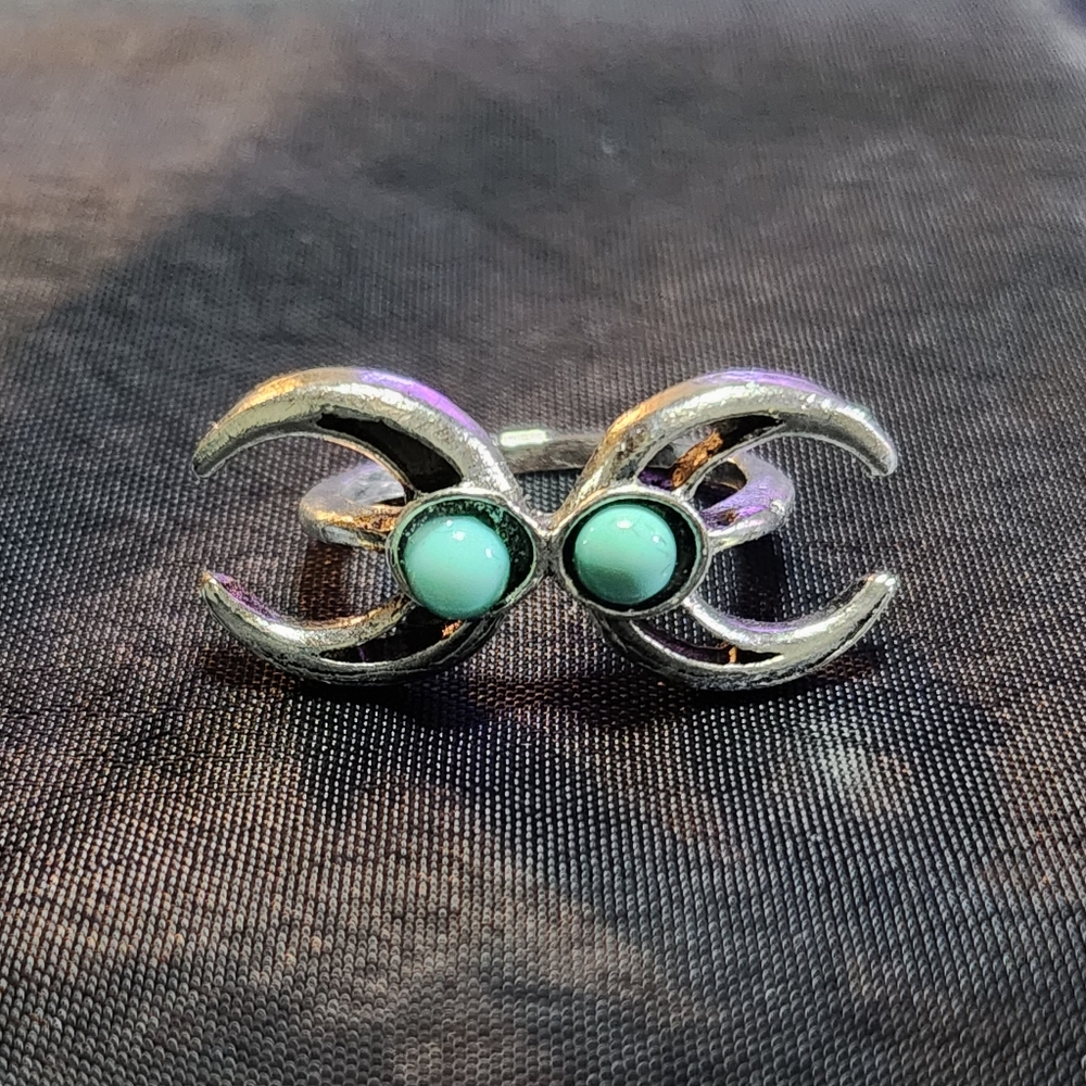 Vintage Double Moon Silver & Turquoise Ring ☆☆ 3 for $40 ☆☆